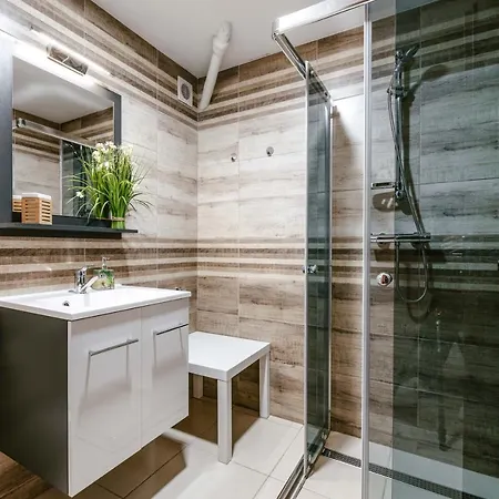 Florian Apartament *